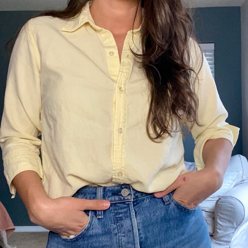 Eddie Bauer Pale Yellow Button Up